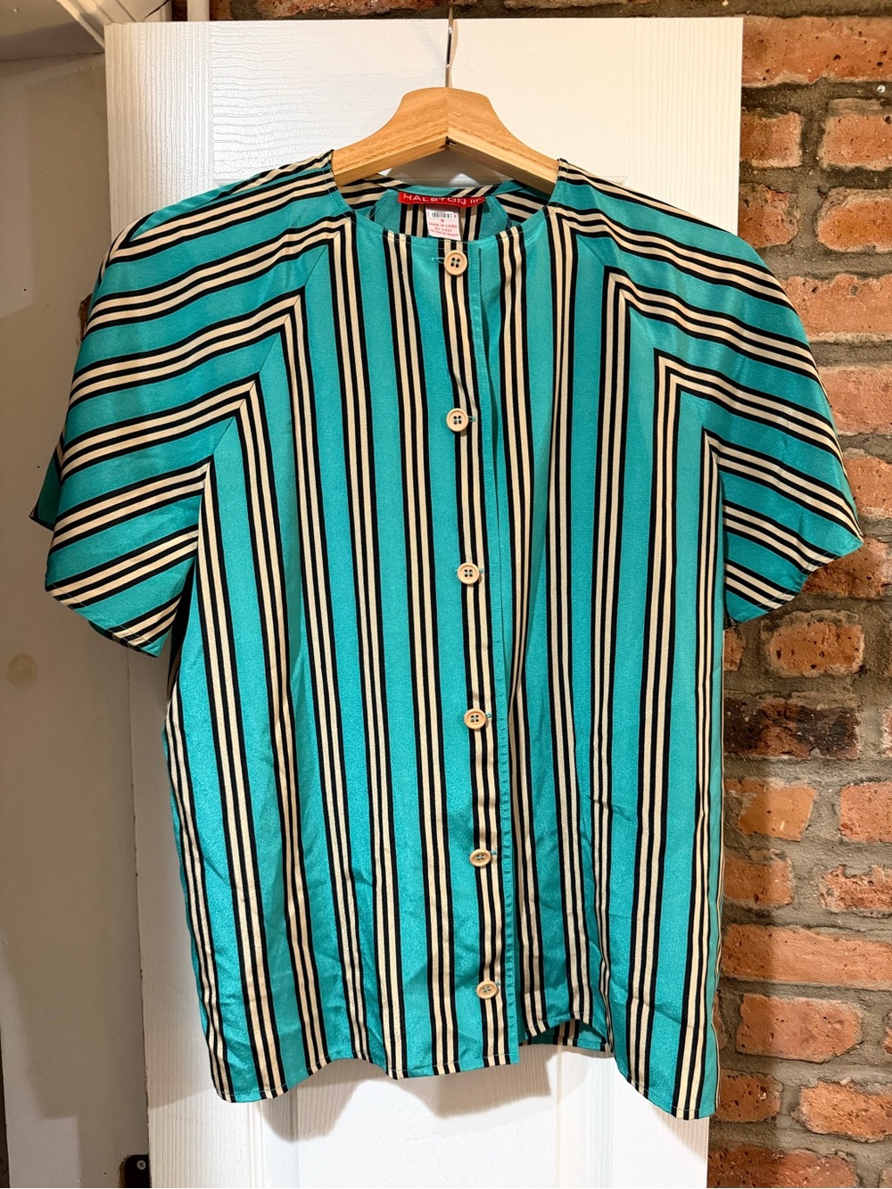 Halston short sleeve button down shirt, size 4
